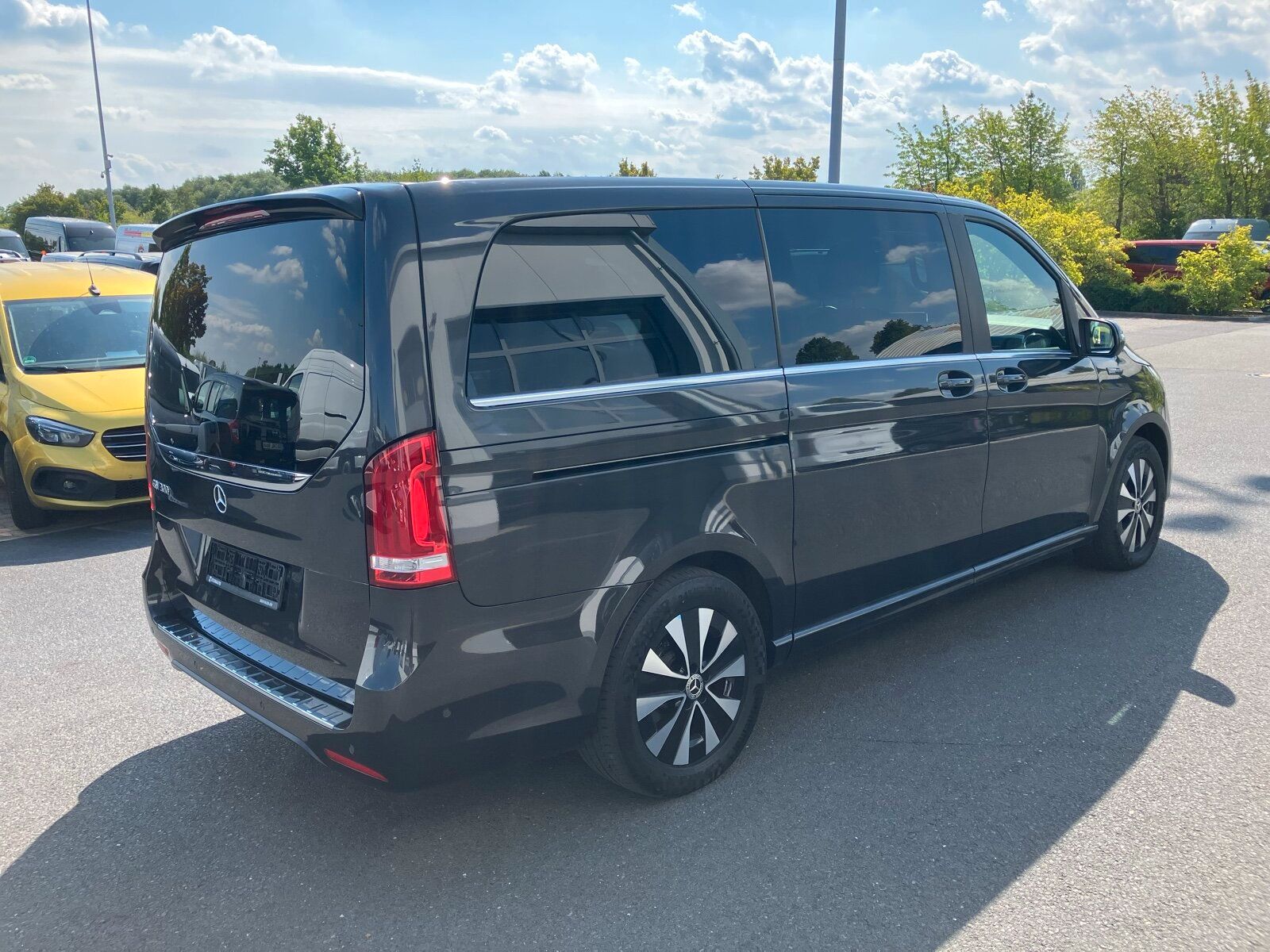 Mercedes-Benz EQV 300 AVANTGARDE Lang LEDER 360 DIS NAVI foto 4