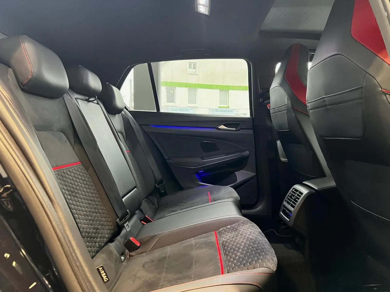 Volkswagen Golf VIII GTI Clubsport 45 2.0 TSI"Matrix/H&K", миниатюра 22