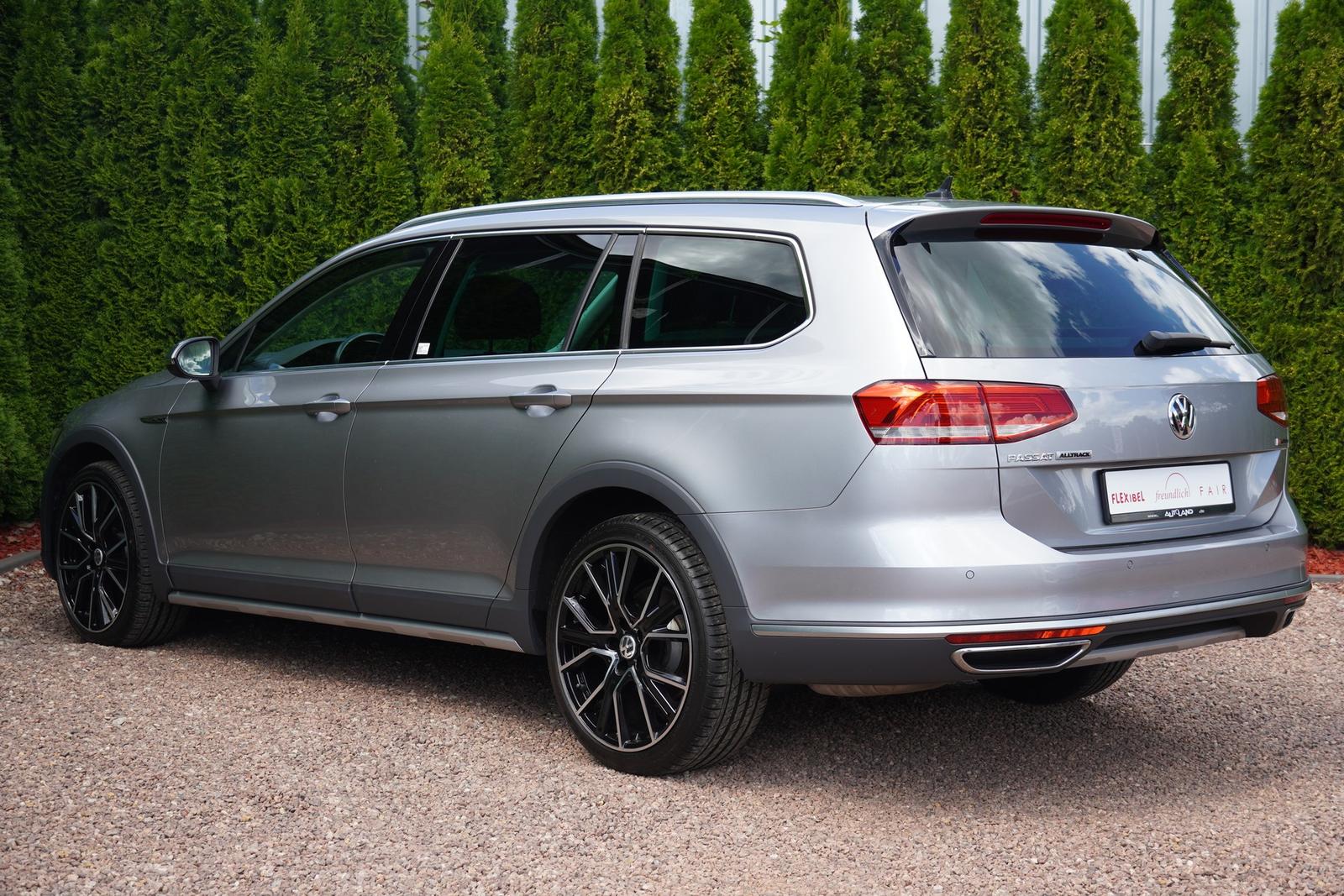 Volkswagen Passat Variant 2.0TSI DSG Alltrack 4M LED AHK AC