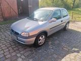 Opel Corsa B 1,2 16v tüv Klima edition 100 - Opel Corsa aus 1999: 16v