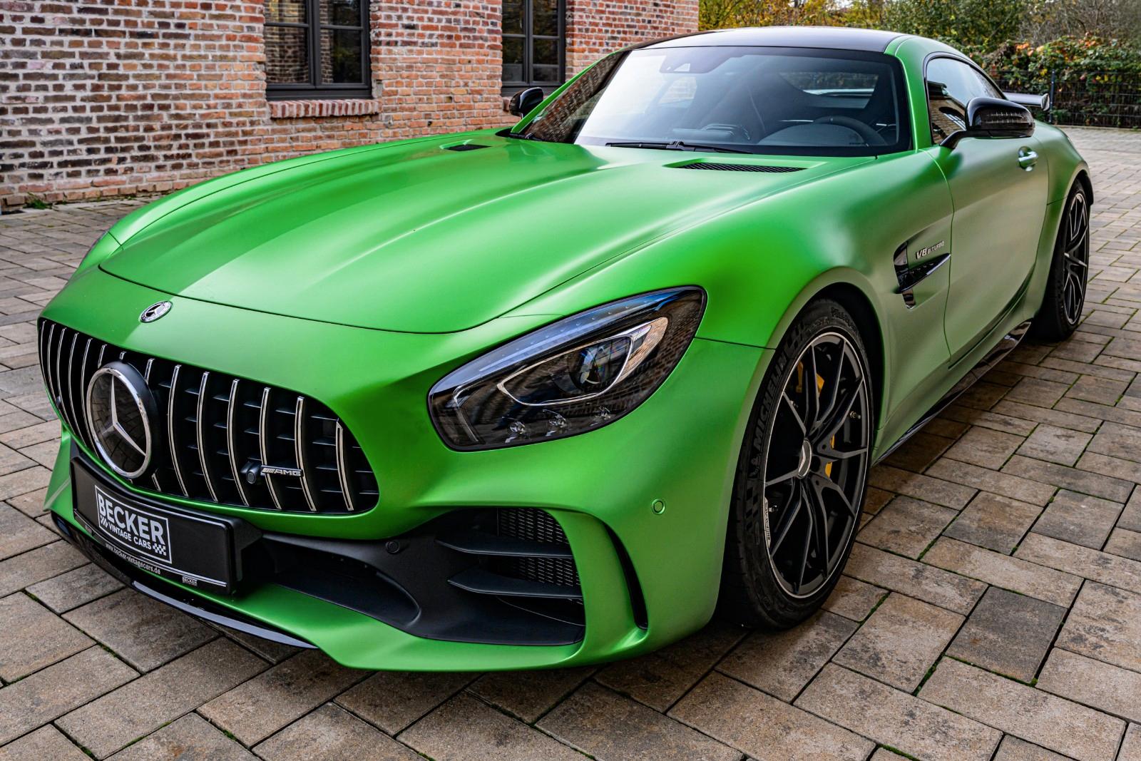 Mercedes-Benz AMG GT R