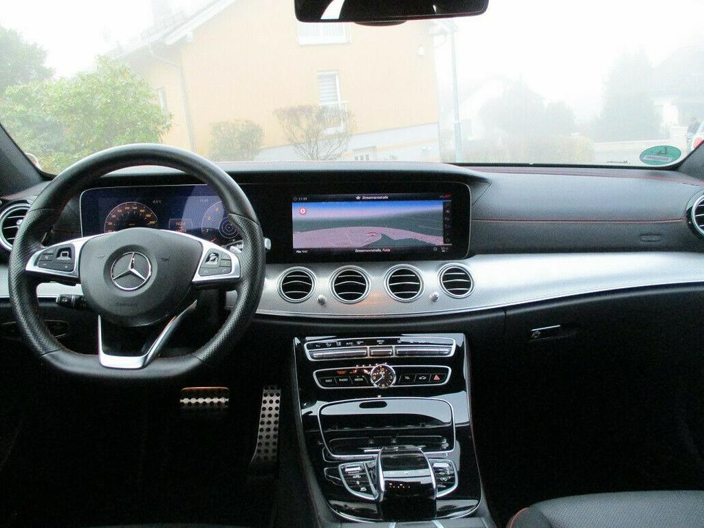 Mercedes-Benz E 43 AMG