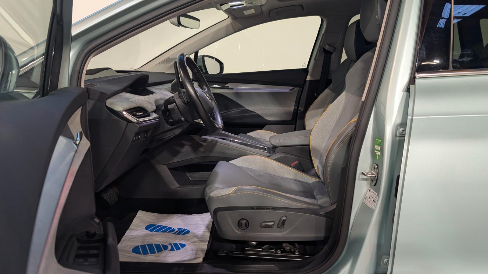 Skoda Enyaq 80 Lounge ACC*HUD*KAM*PANO*MEMO*W-PUMPE