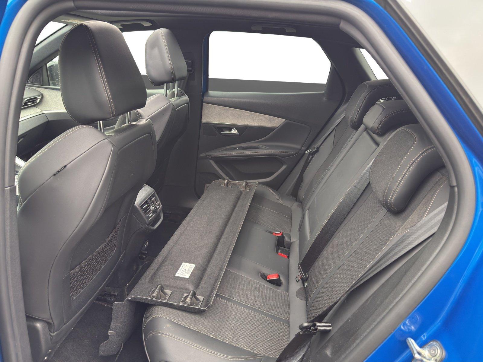 Peugeot 3008 1.5 BlueHDi 130 GT Kam.+KeyLess+LED+Navi+SD