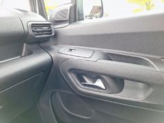 Fahrzeugabbildung Opel Combo Life 1.5D 96KW Elegance TWW+RFK+SHZ+LRH
