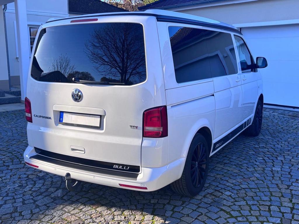 Volkswagen T5 California