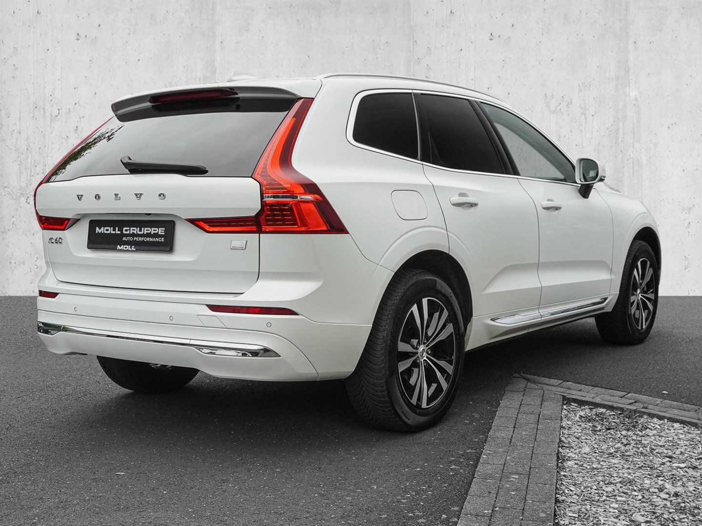 Volvo XC60 T6 AWD Core Bright Plug-in Hybrid AHK PANO foto 4