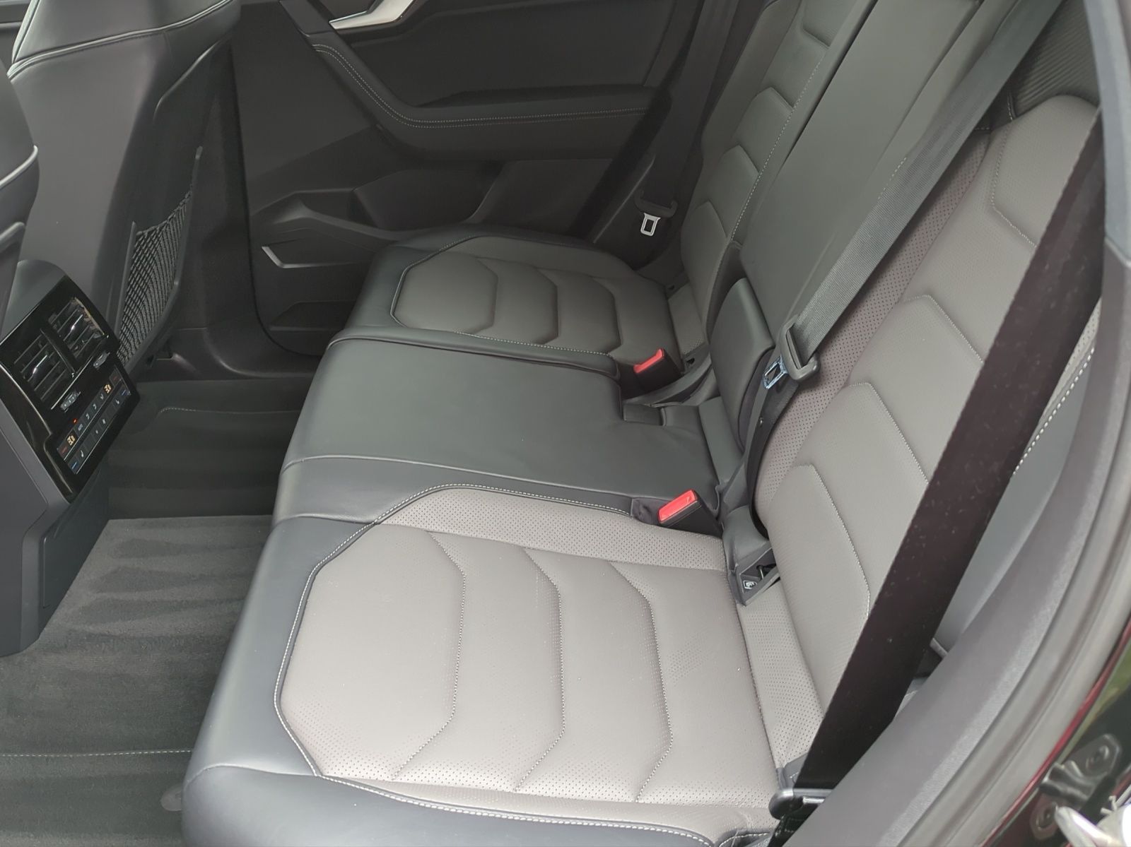 Volkswagen Touareg 3.0 TDI R-line 4Motion "Wankstabi" Dynau imagem 3