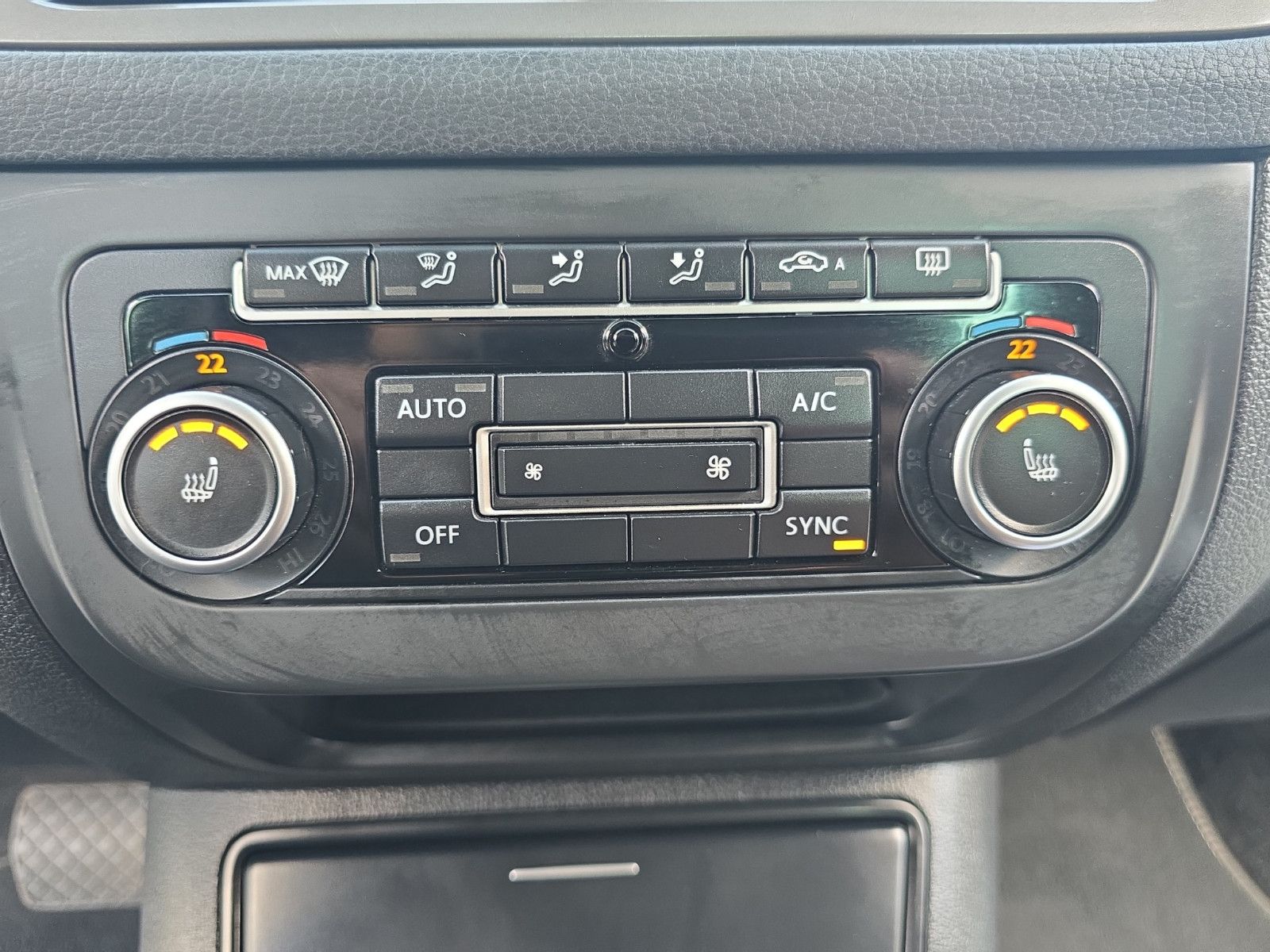 Fahrzeugabbildung Volkswagen Golf Plus VI Match DSG AUTOMATIK TEMPOMAT NAVI