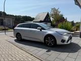 Toyota Avensis 1,8-l-Valvem. Team D T. Sports Team ... - Toyota Avensis in Osnabrück