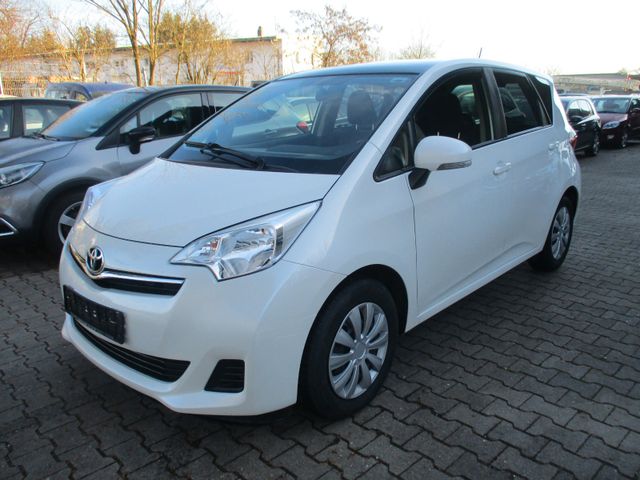 Toyota Verso-S . TOP ZUSTAND.WENIG KM 107000