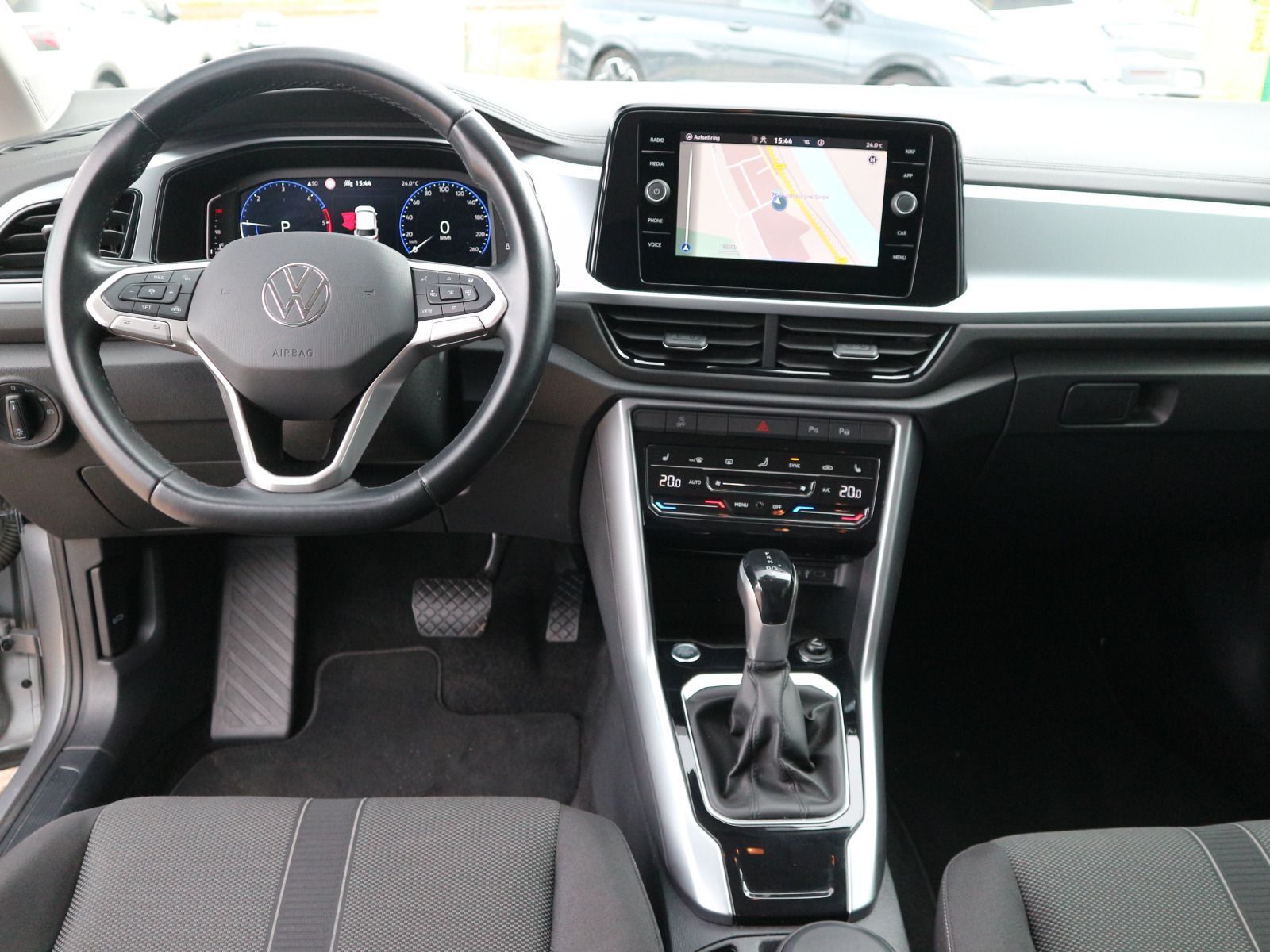 Volkswagen T-Roc - Bild 12