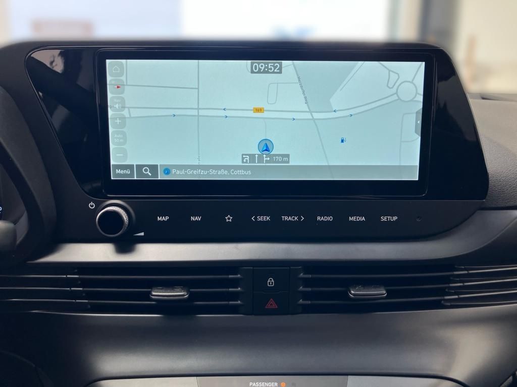 Fahrzeugabbildung Hyundai i20 1.2 5-MT Select Navi SpurH KAM PDC
