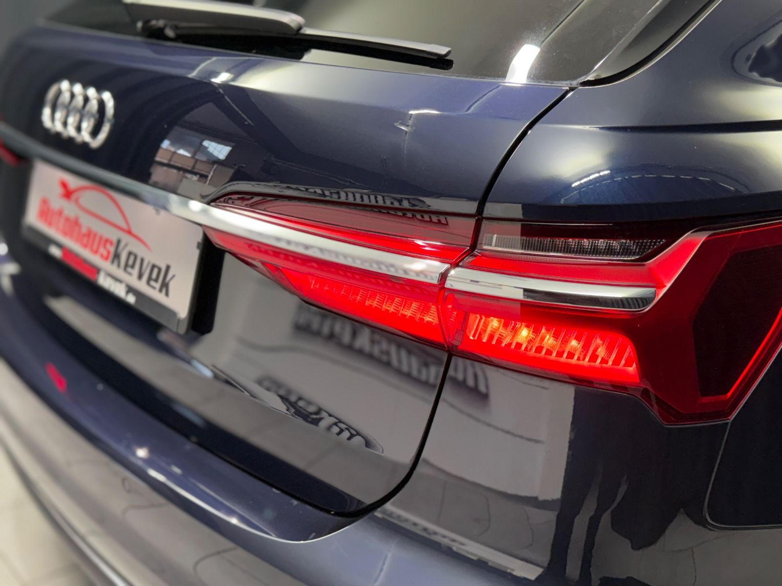 Fahrzeugabbildung Audi A6 Avant 45 TFSI sport|S-TRONIC|LEDER|NAVI|