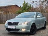 Skoda Octavia Lim. Elegance(KLIMA ANHÄ TEILLEDER 1HAND - gebrauchte Skoda Octavia aus dem Jahr 2010