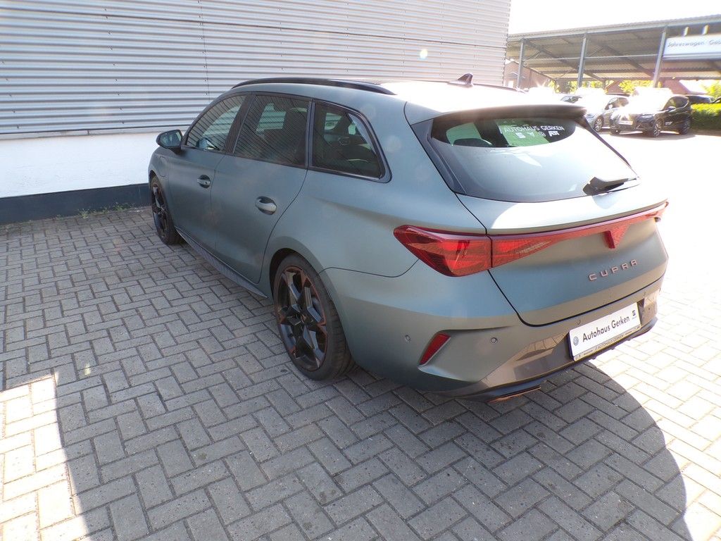 Fahrzeugabbildung SEAT CUPRA Leon Sportstourer VZ 1.5 e-Hybrid