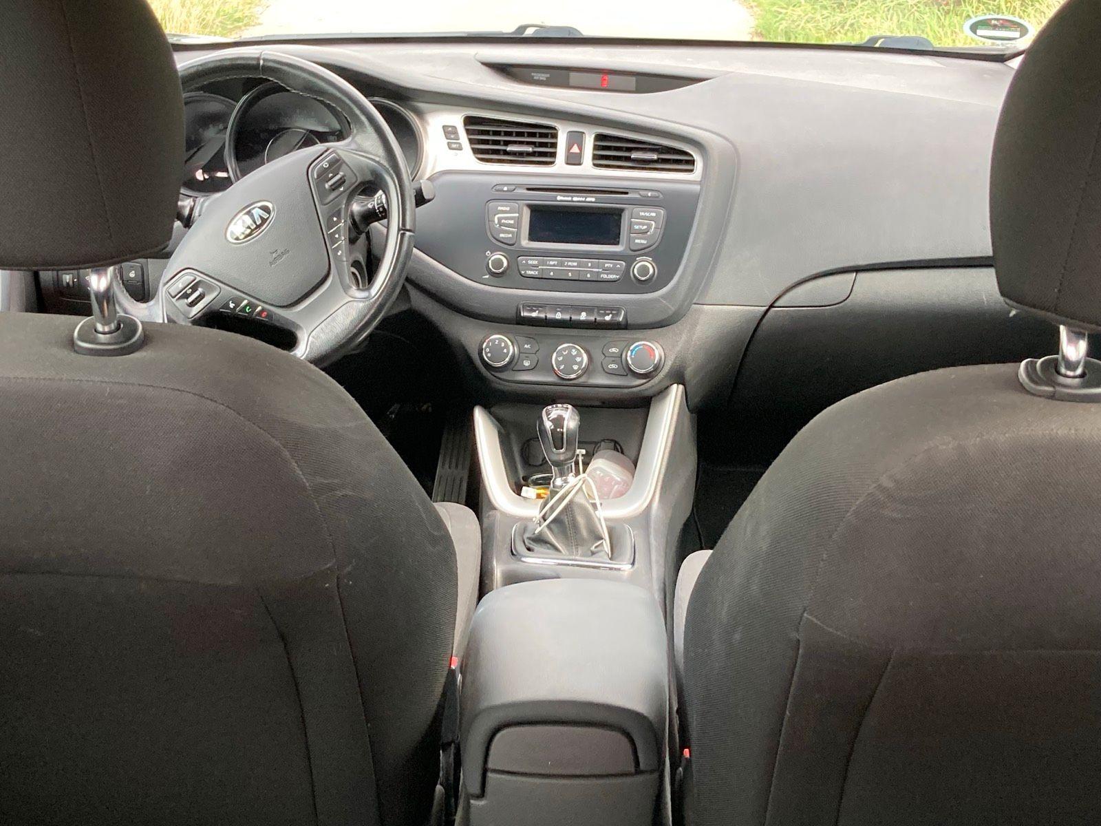 Kia cee'd 2013 — photo 7