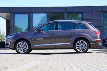 Audi Q7 - 7