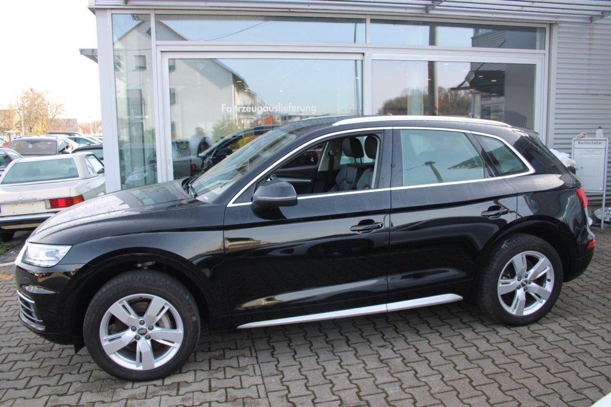 Audi Q5 2.0 TDI sport quattro S-line AHK Navi PDC Tem