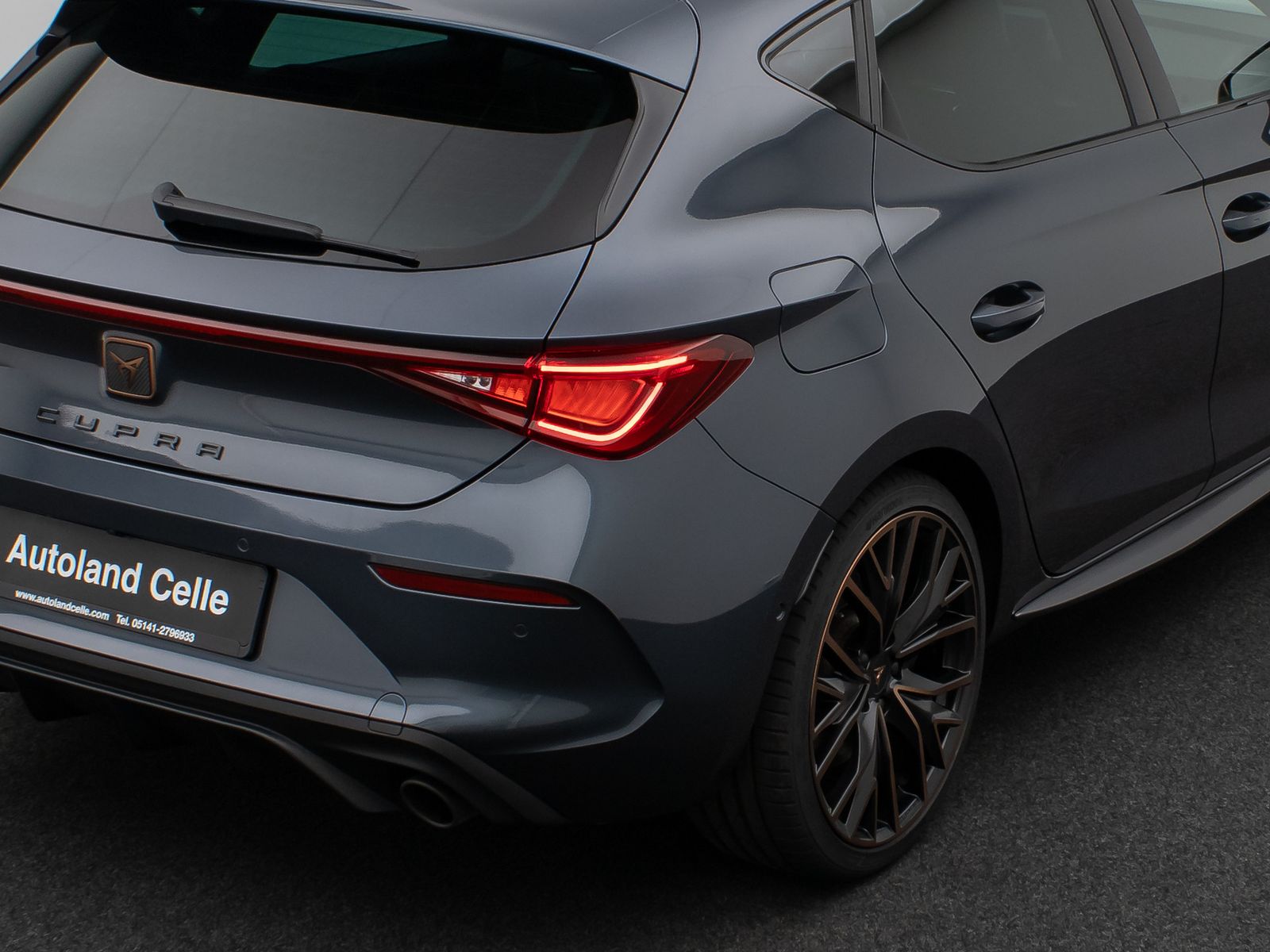 Fahrzeugabbildung CUPRA Leon DAB Kamera Lenkrhzg ACC LED Sport