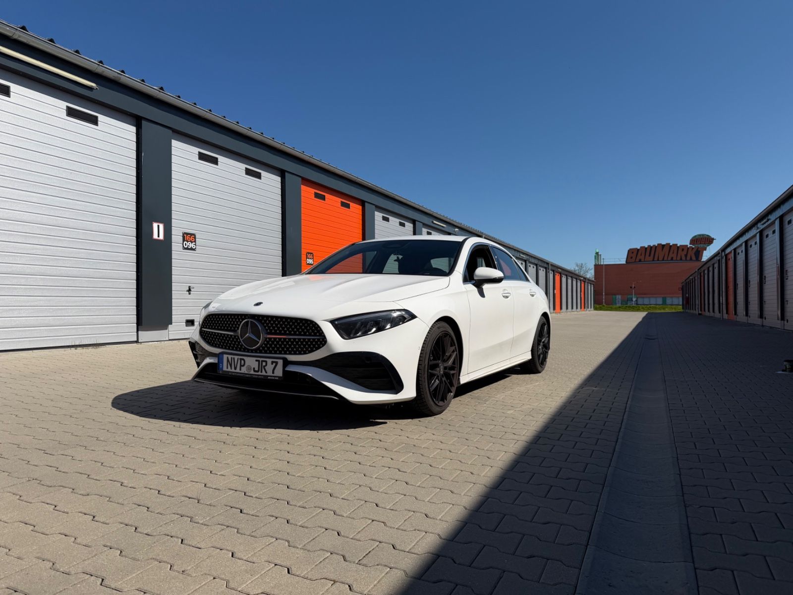 MERCEDES-BENZ A 200 AMG LED CAM Automatik Sitzh Lenkradheizun