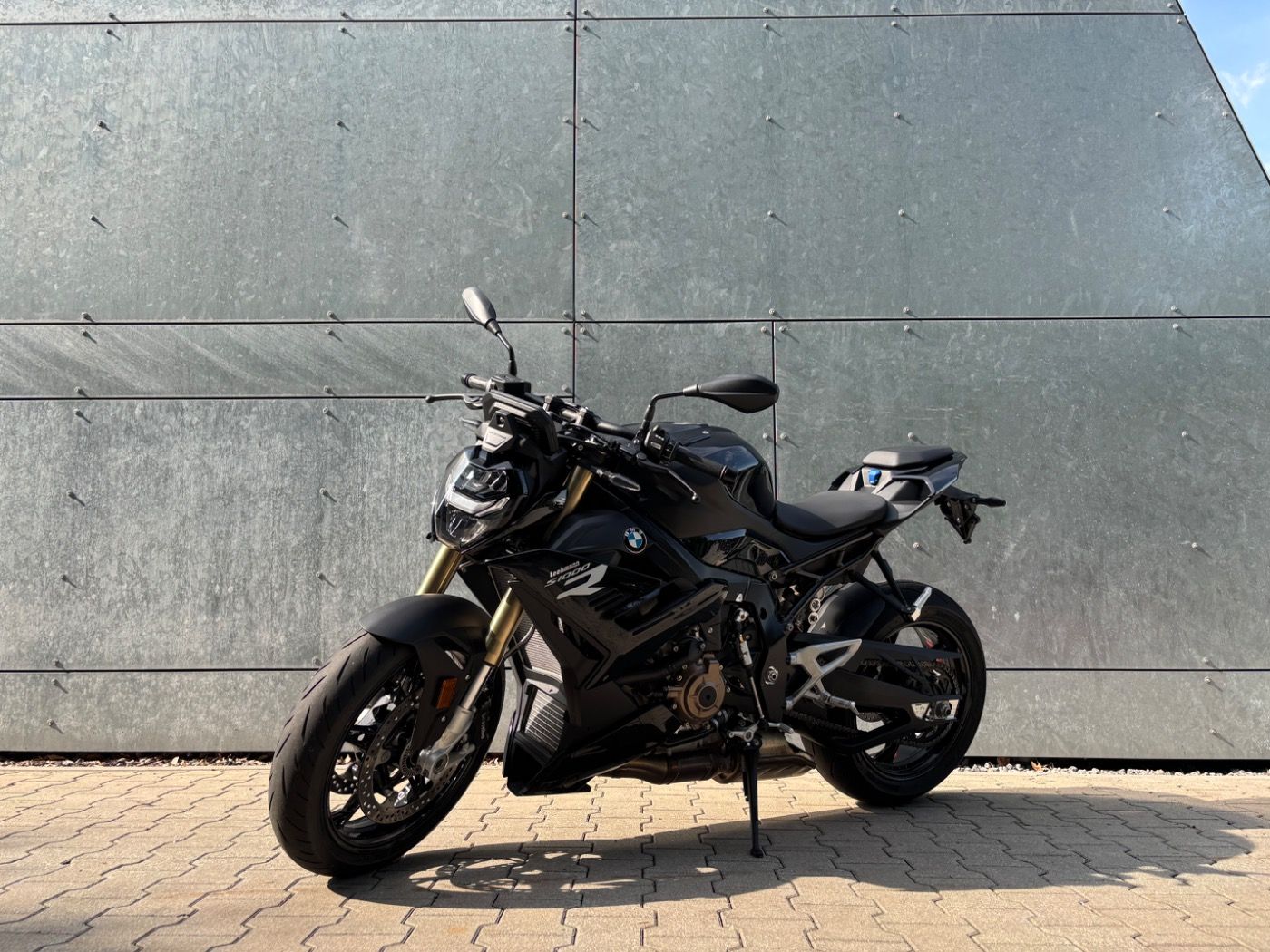 Fahrzeugabbildung BMW S 1000 R Komfortpaket, Dynamikpaket