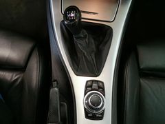 BMW 320 i Navi SHZ 19" Alus PDC Leder 