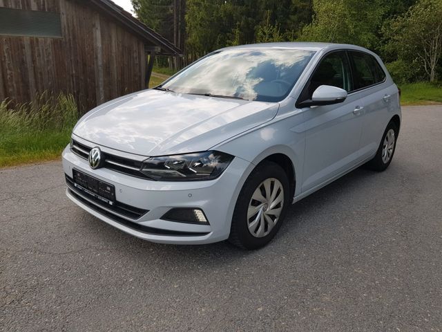 VW Polo VI Comfortline Navi,SHZ,PDC,ACC