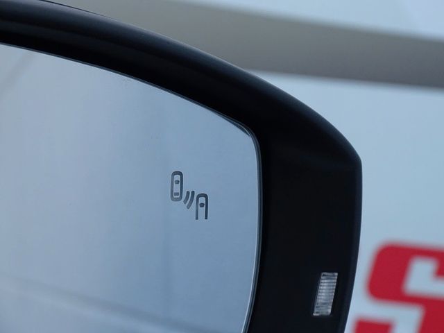 T-Cross 1.5 TSI DSG Active "Plus" / Navi