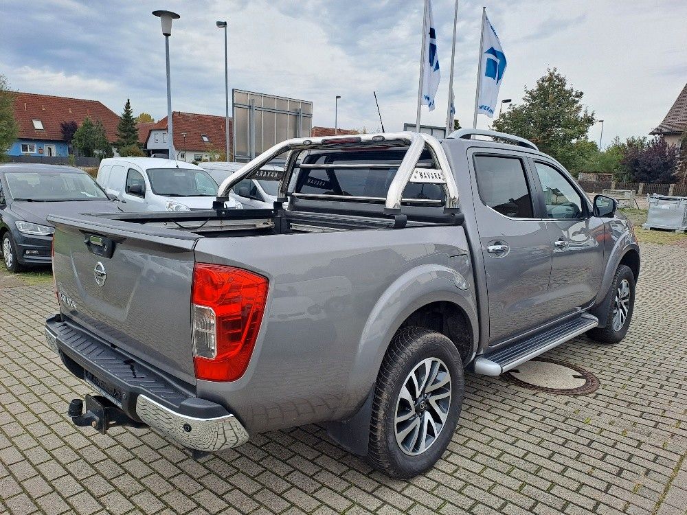 Fahrzeugabbildung Nissan Navara Double Cab+NAVI+AHZ+LEDER+4x4+