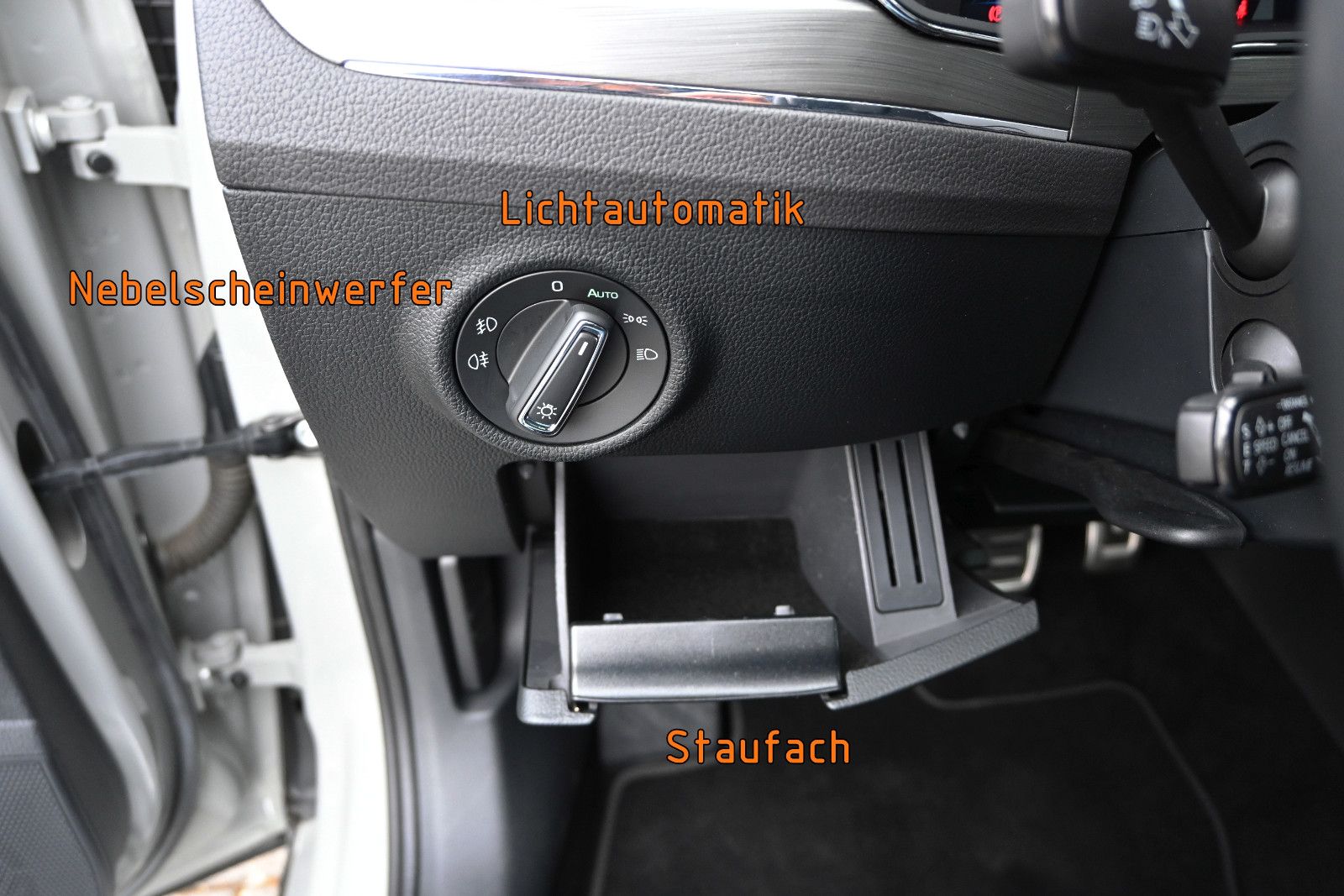 Fahrzeugabbildung SKODA Superb 2.0 TDI DSG 4x4 SCOUT Combi °ACC°AHK°STHZ