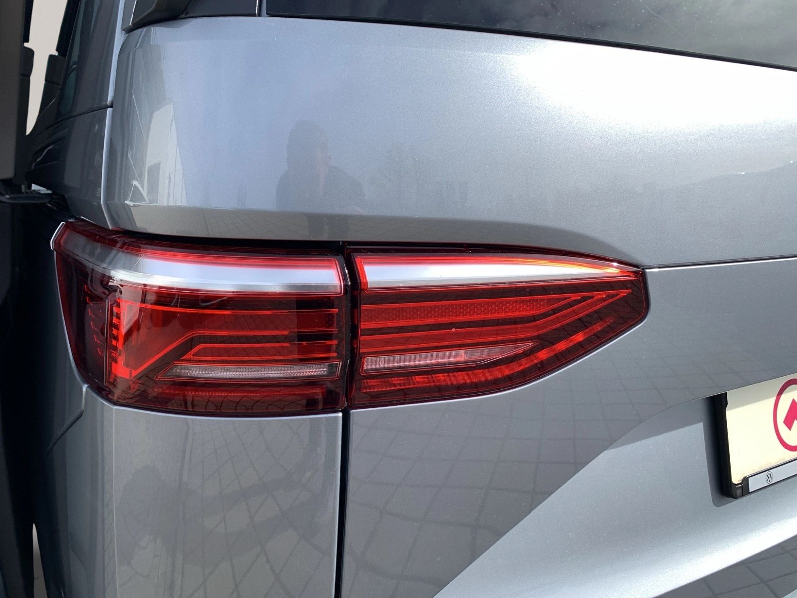 T7 Multivan 2.0 TDI Style LÜ, AHK, Navi, Sthzg,