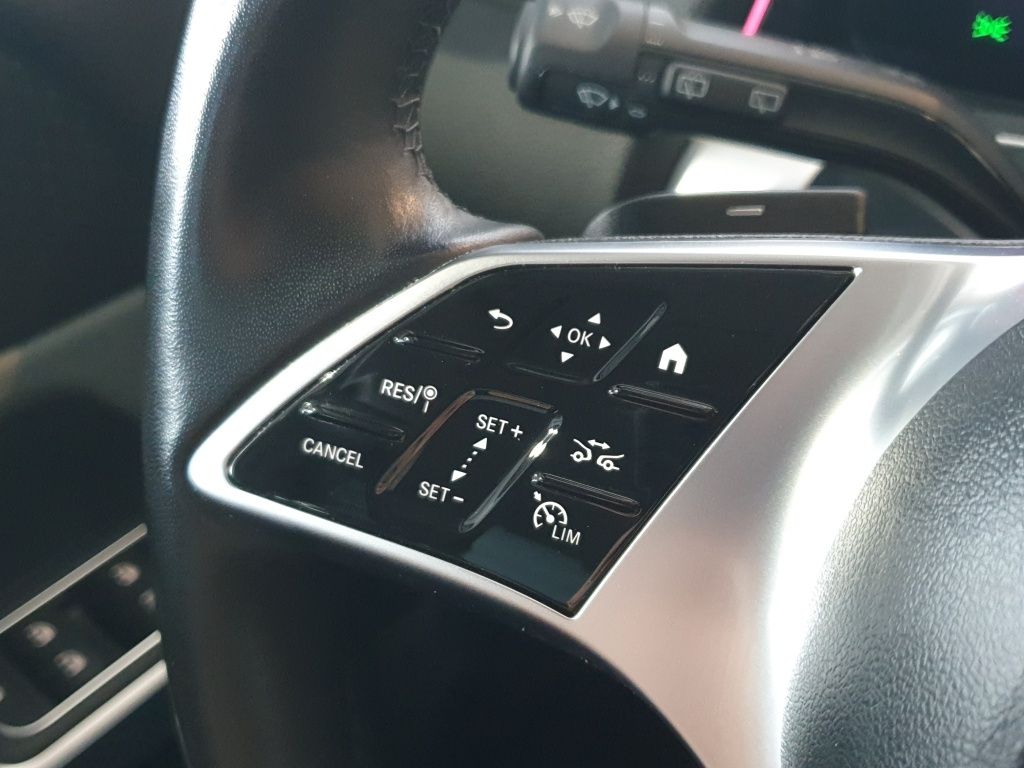 Fahrzeugabbildung Mercedes-Benz GLB 220 4MATIC Night Paket*MULTIBEAM*Kamera
