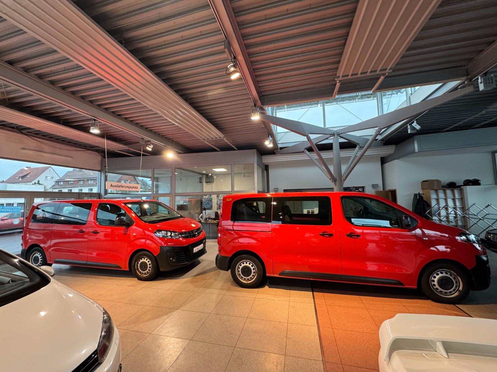 Opel Vivaro Kombi M 9 Sitzer 1.HAND MwSt.
