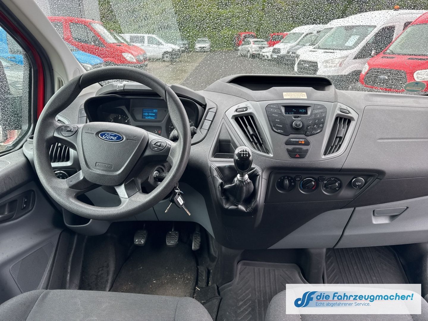 Fahrzeugabbildung Ford Transit Custom Kombi 300 L1 2.2 TDCi *1586 *EXPO