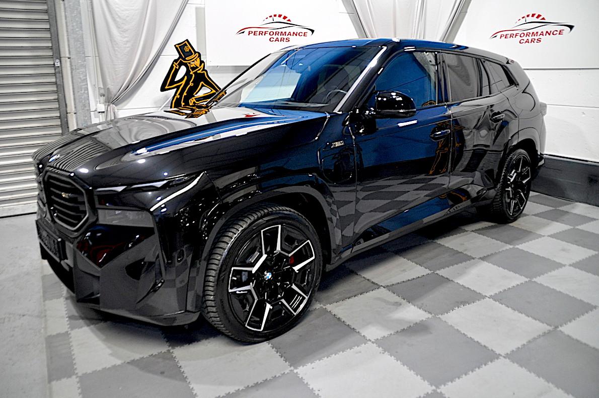 BMW XM 4.4-DRIVER PACKAGE-ALL IN BLACK