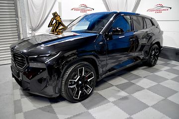 BMW XM 4.4-DRIVER PACKAGE-ALL IN BLACK