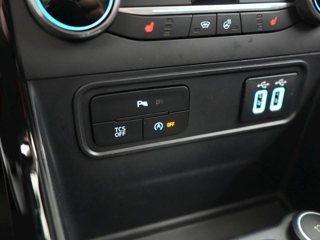EcoSport TITANIUM ECOBOOST+NAVI+KEYLESS+SCHIEBED