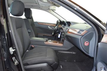 Mercedes E 250 - 12