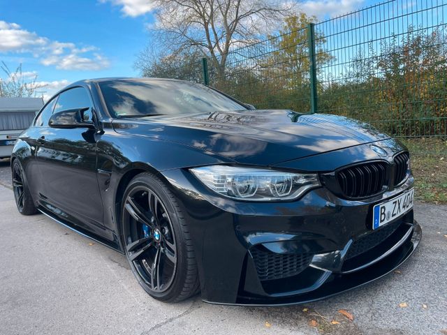 BMW M4 Coupé DKG M Perf. AGA *Carbon*HeadUp*Deutsch*