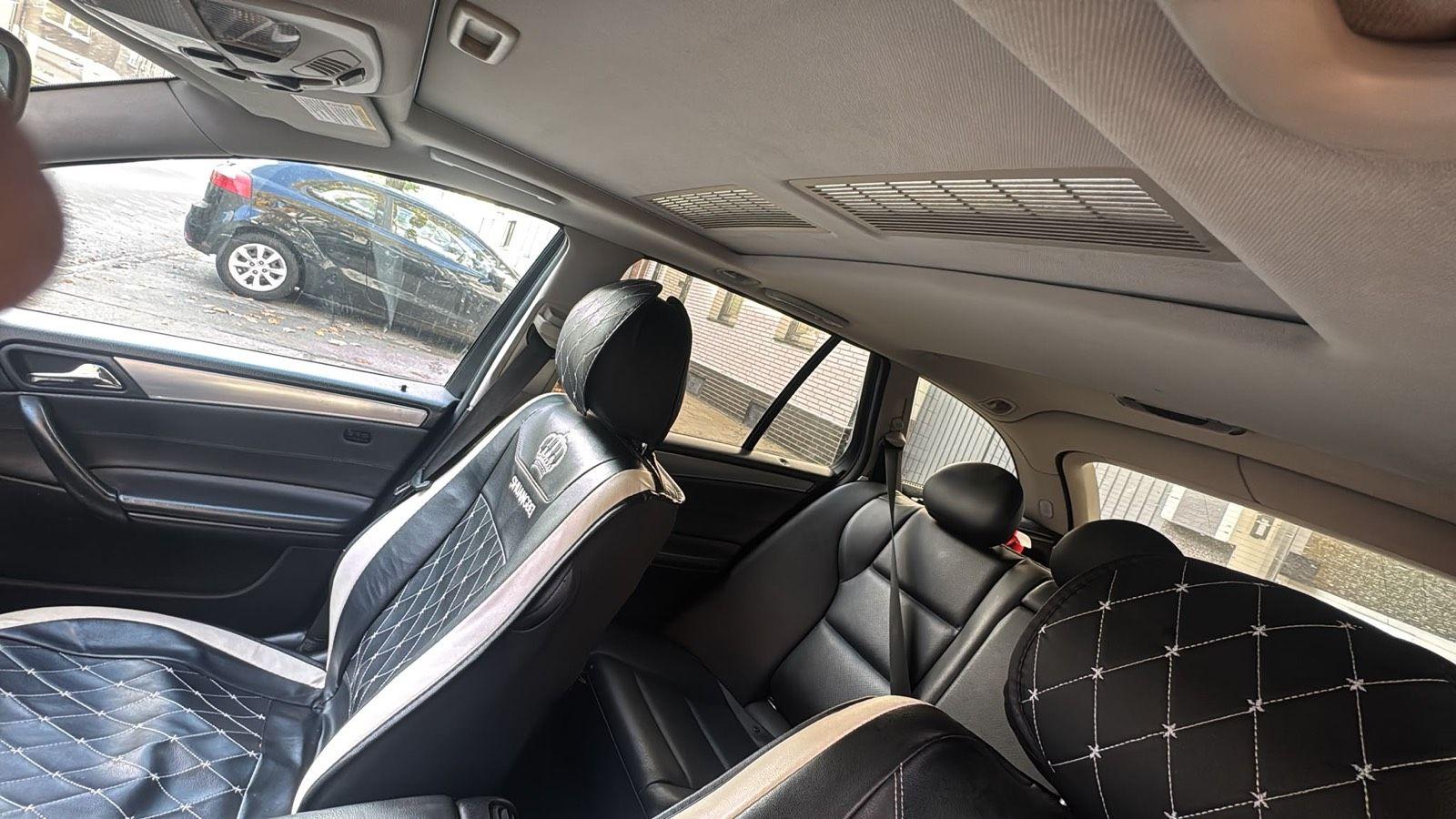 Mercedes-Benz C180 2006 — interior