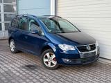 Volkswagen Touran 1.9 TDI DSG 7 Sitzer, TÜV 02/28 - Volkswagen Touran mit Diesel-Antrieb: Kleinbus, Automatik, 1.9