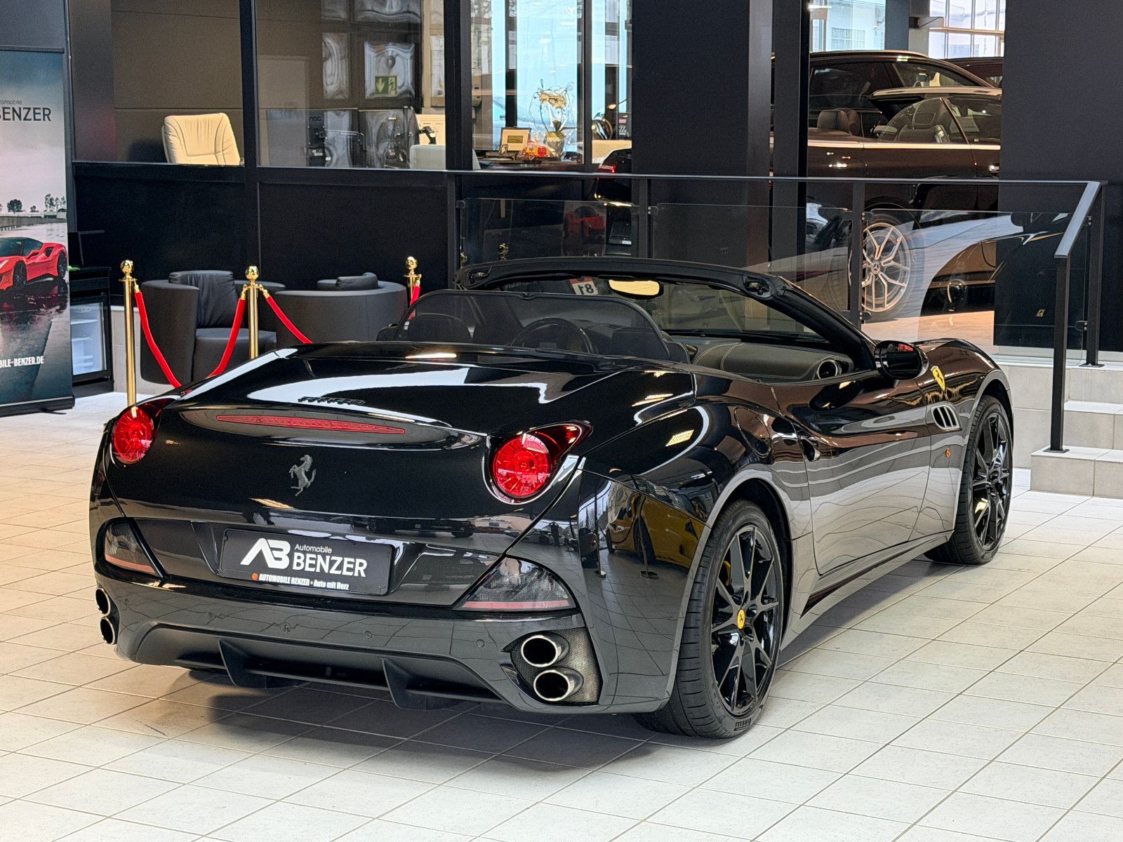 Fahrzeugabbildung Ferrari California 30 V8 /CARBON/KAM/LED-LENKRAD/TOP