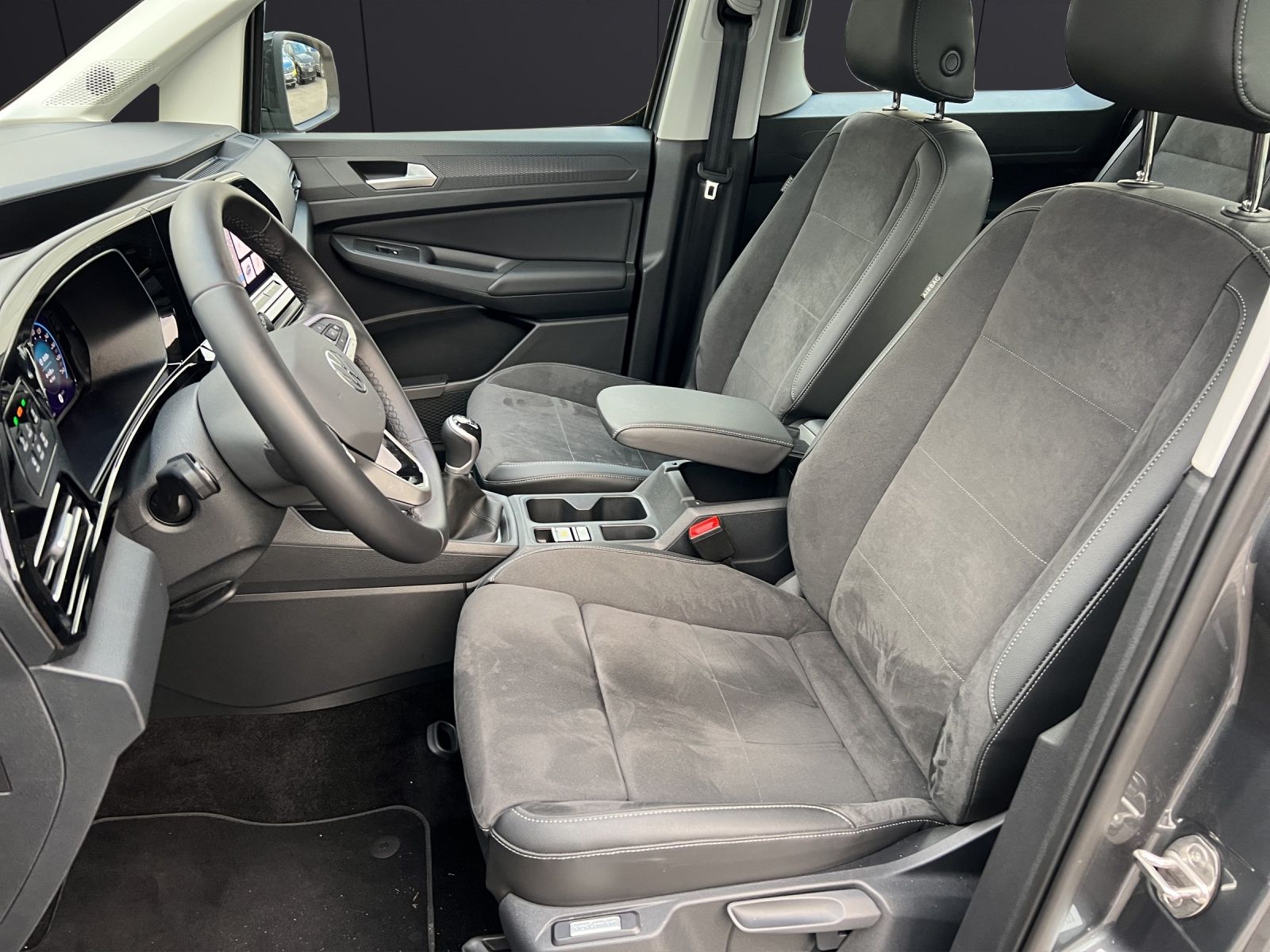 Fahrzeugabbildung Volkswagen Caddy TSI Style Maxi LED AHK STH NAVI