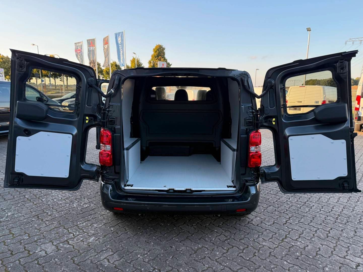 Fahrzeugabbildung Fiat SCUDO MULTICAB