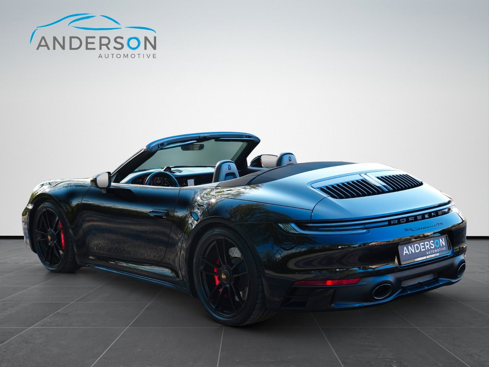 Fahrzeugabbildung Porsche CARRERA 4 GTS CABRIO CARBON BOSE KAM RACETEX