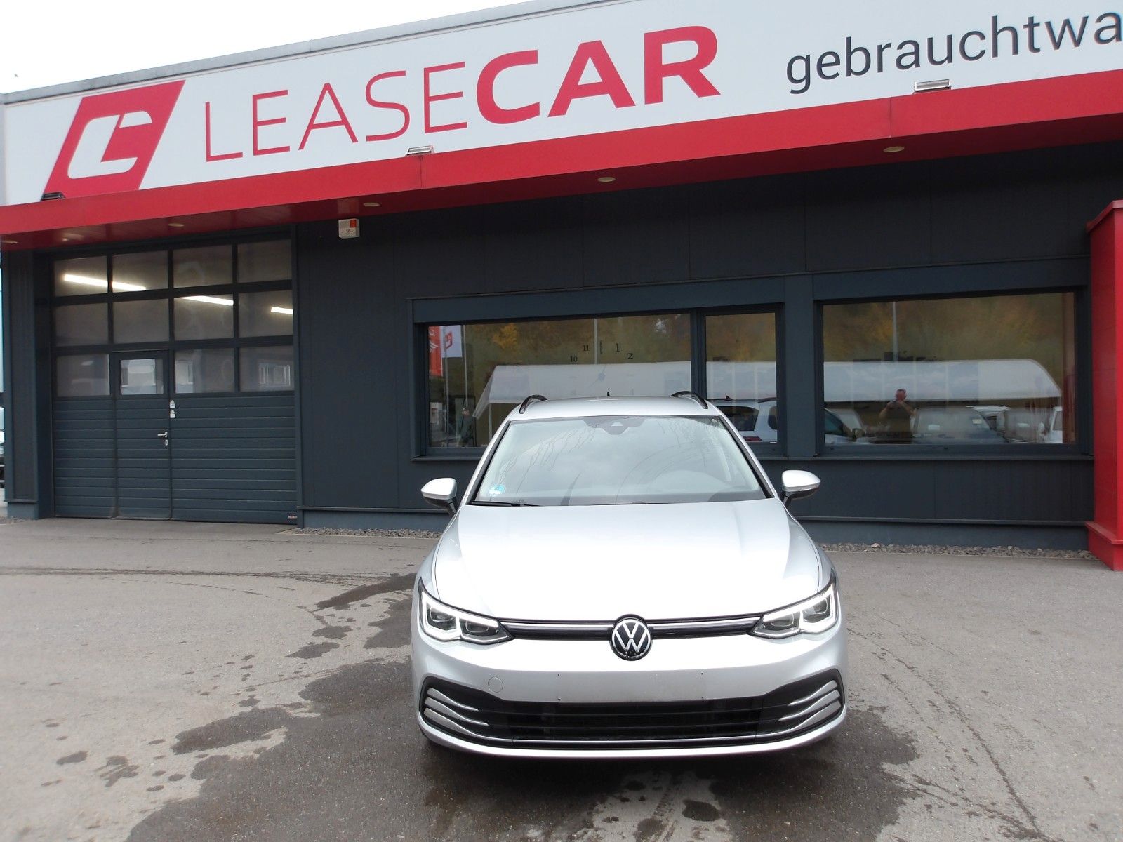 Volkswagen Golf VIII Variant Style EXP € 14250.- imagem 3