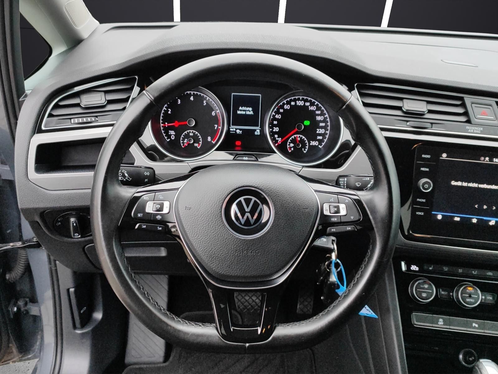 Fahrzeugabbildung Volkswagen Touran Comfortline *Massage*Sitzheizung*Apple*