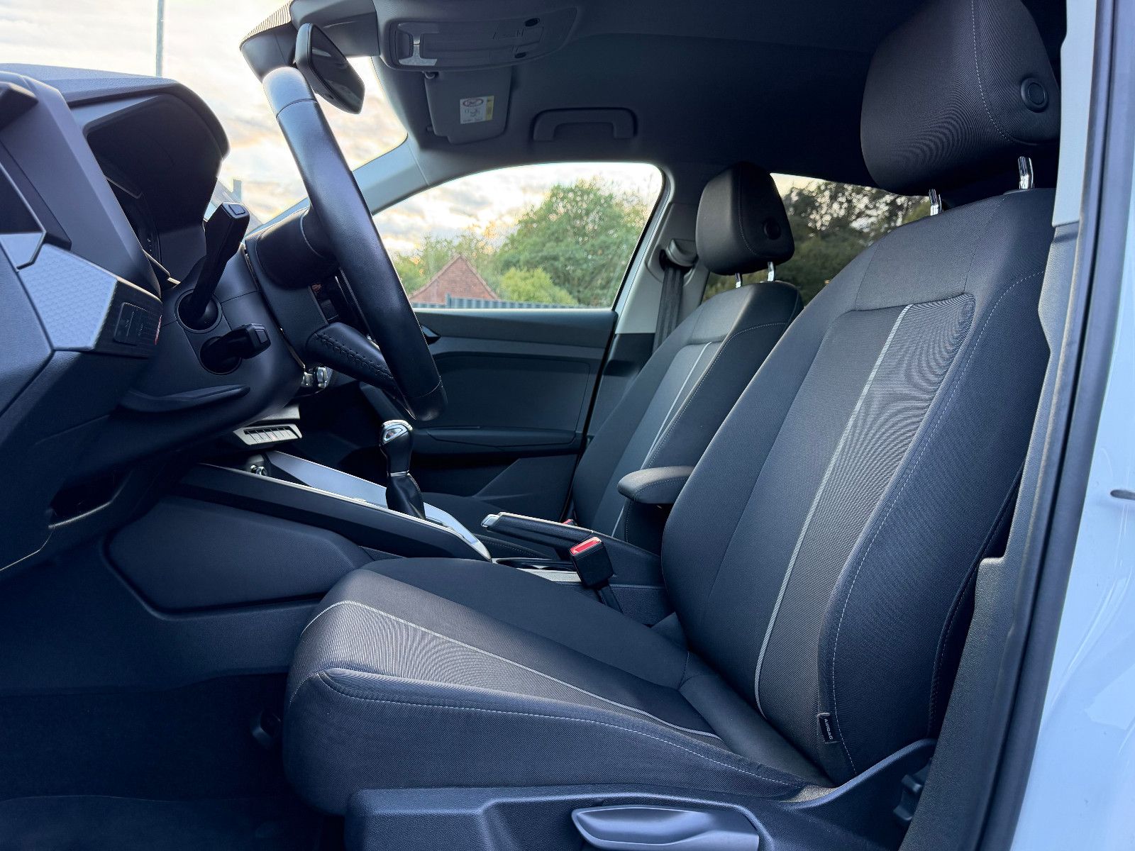 AUDI A1 Sportback 30 TFSI Advanced PDC/TEMPO – Foto 9