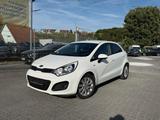 Kia Rio Dream Team 1.2i Klimaaut. LK+SHZ PDC Tüv Neu - gebrauchte Kia Rio aus dem Jahr 2015